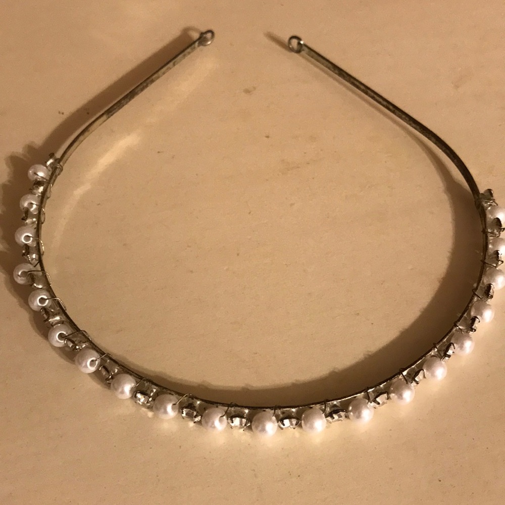 Pearl headband